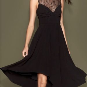 Halston Heritage
Crew Neck Midi Length Dress Size: 4